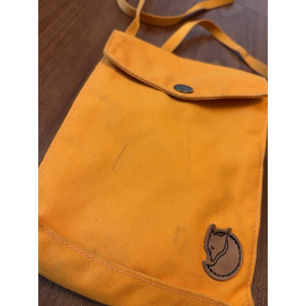 FJALLRAVEN G-1000 Canvas Greenland Pocket Crossbody Shoulder Bag 7x5 Yellow - Picture 2 of 8